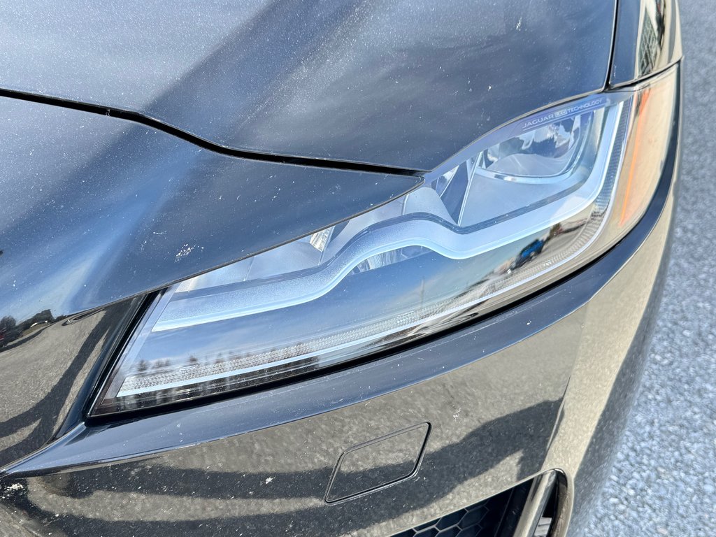 Jaguar F-PACE S PACE / TRÈS PROPRE / INSPECTÉ / TRÈS RARE / 2018 à Thetford Mines, Québec - 10 - w1024h768px