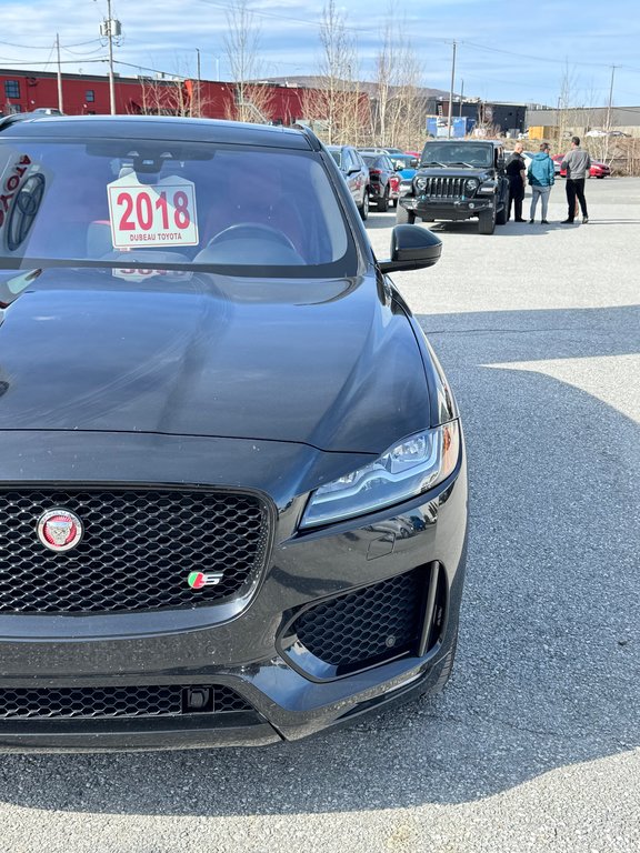 Jaguar F-PACE S PACE / TRÈS PROPRE / INSPECTÉ / TRÈS RARE / 2018 à Thetford Mines, Québec - 8 - w1024h768px