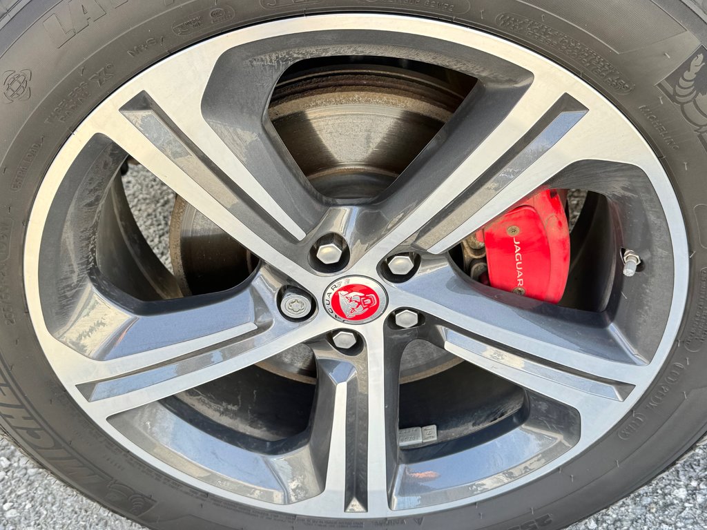 Jaguar F-PACE S PACE / TRÈS PROPRE / INSPECTÉ / TRÈS RARE / 2018 à Thetford Mines, Québec - 17 - w1024h768px