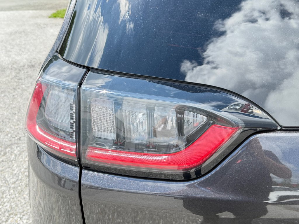 Jeep Cherokee TRAILHAWK ÉLITE / TOIT PANO / SIÈGE VENTILÉS ET + 2022 à Thetford Mines, Québec - 24 - w1024h768px
