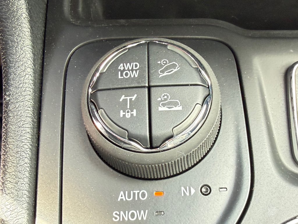Jeep Cherokee TRAILHAWK ÉLITE / TOIT PANO / SIÈGE VENTILÉS ET + 2022 à Thetford Mines, Québec - 52 - w1024h768px