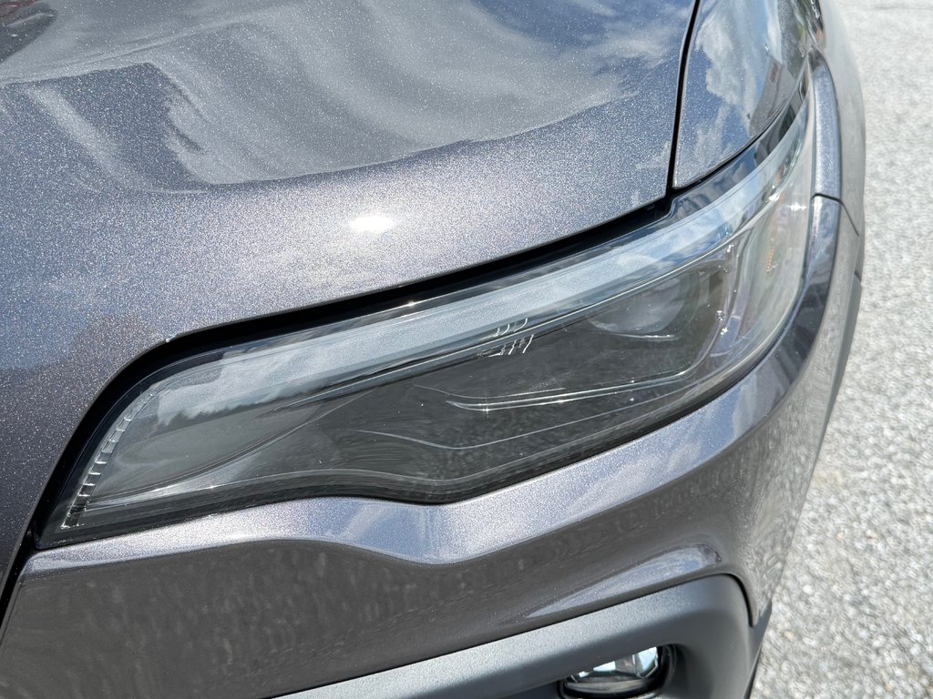 Jeep Cherokee TRAILHAWK ÉLITE / TOIT PANO / SIÈGE VENTILÉS ET + 2022 à Thetford Mines, Québec - 10 - w1024h768px