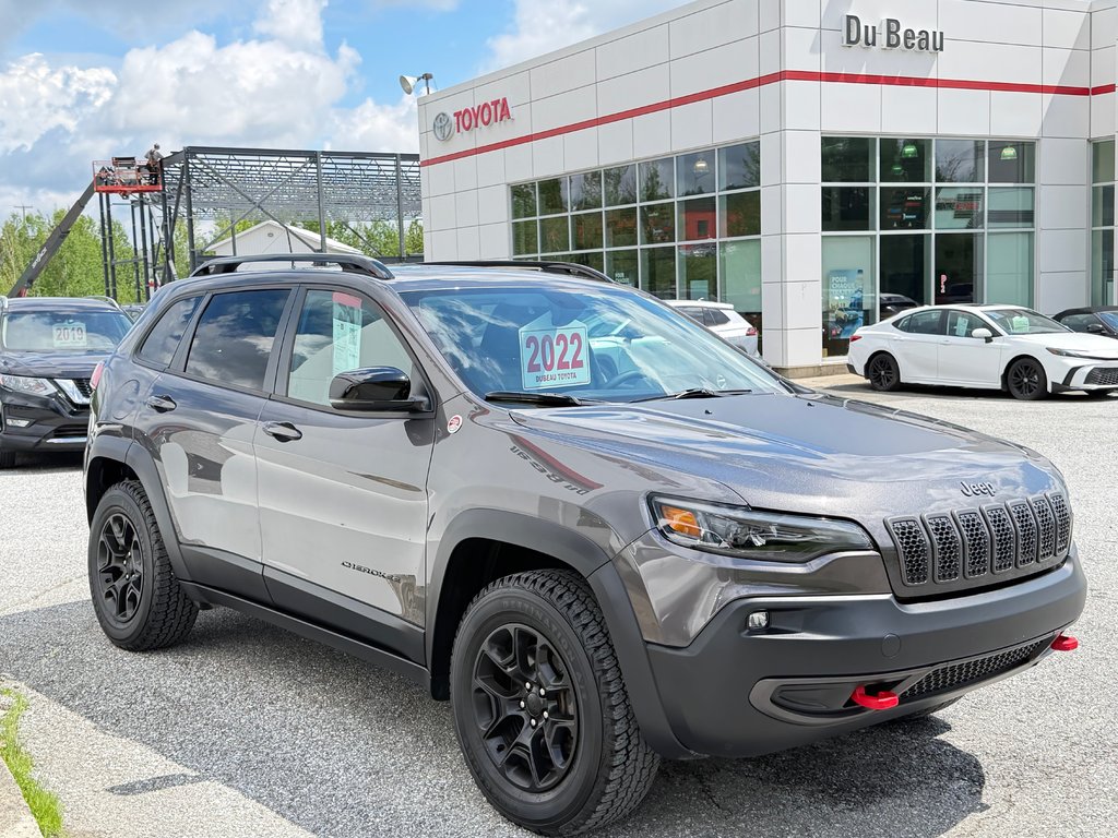 Jeep Cherokee TRAILHAWK ÉLITE / TOIT PANO / SIÈGE VENTILÉS ET + 2022 à Thetford Mines, Québec - 3 - w1024h768px