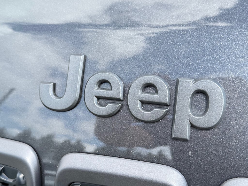 Jeep Cherokee TRAILHAWK ÉLITE / TOIT PANO / SIÈGE VENTILÉS ET + 2022 à Thetford Mines, Québec - 13 - w1024h768px