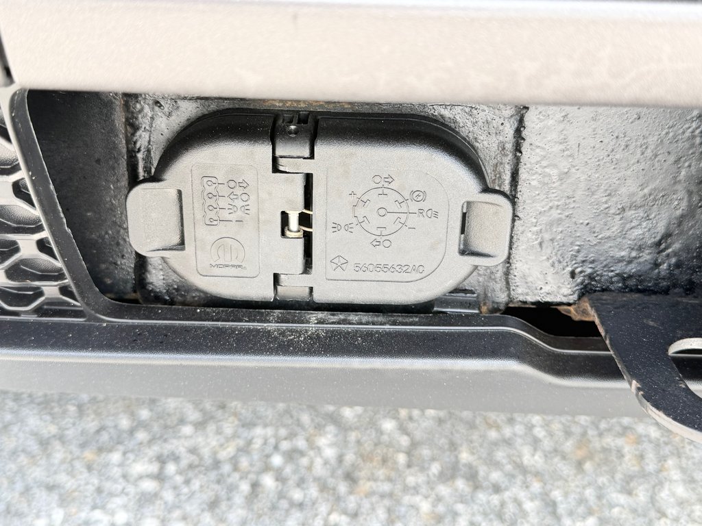 Jeep Cherokee TRAILHAWK ÉLITE / TOIT PANO / SIÈGE VENTILÉS ET + 2022 à Thetford Mines, Québec - 29 - w1024h768px
