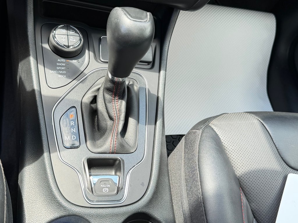Jeep Cherokee TRAILHAWK ÉLITE / TOIT PANO / SIÈGE VENTILÉS ET + 2022 à Thetford Mines, Québec - 54 - w1024h768px