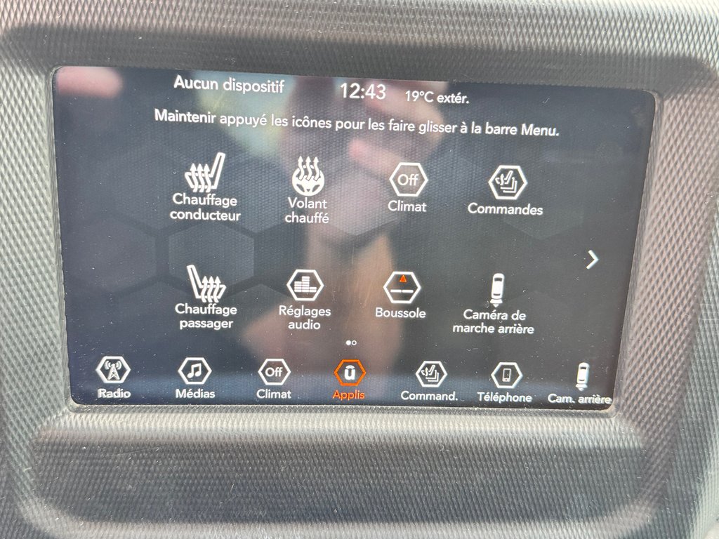 Jeep Wrangler Unlimited SAHARA / 2 TOIT / PRIX IMBATTABLE / 2019 à Thetford Mines, Québec - 40 - w1024h768px