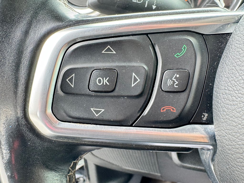 Jeep Wrangler Unlimited SAHARA / 2 TOIT / PRIX IMBATTABLE / 2019 à Thetford Mines, Québec - 34 - w1024h768px
