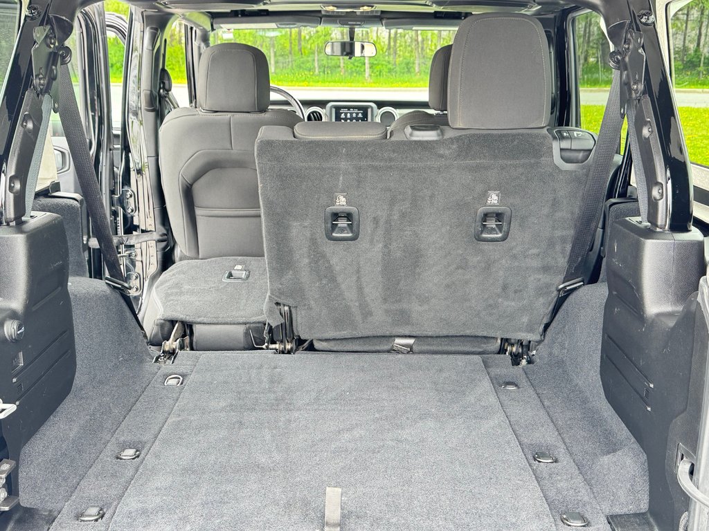 Jeep Wrangler Unlimited SAHARA / 2 TOIT / PRIX IMBATTABLE / 2019 à Thetford Mines, Québec - 60 - w1024h768px