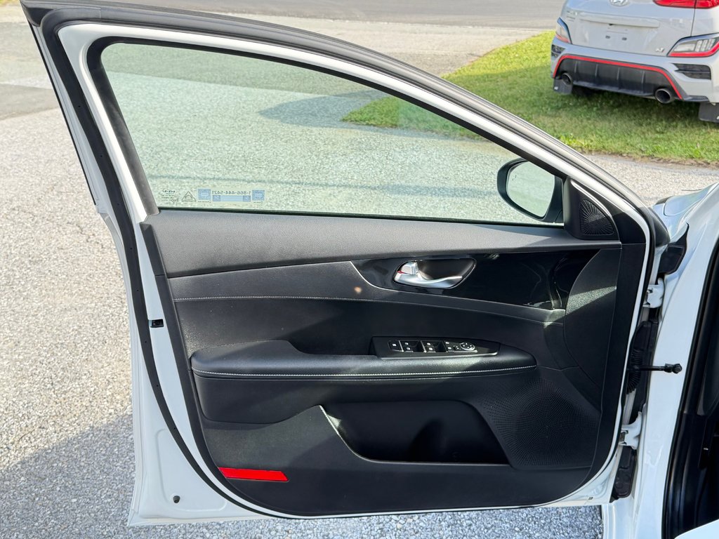 Kia Forte GT-LINE / 67.000KM / MEILLEUR PRIX GARANTIS / 2023 à Thetford Mines, Québec - 27 - w1024h768px