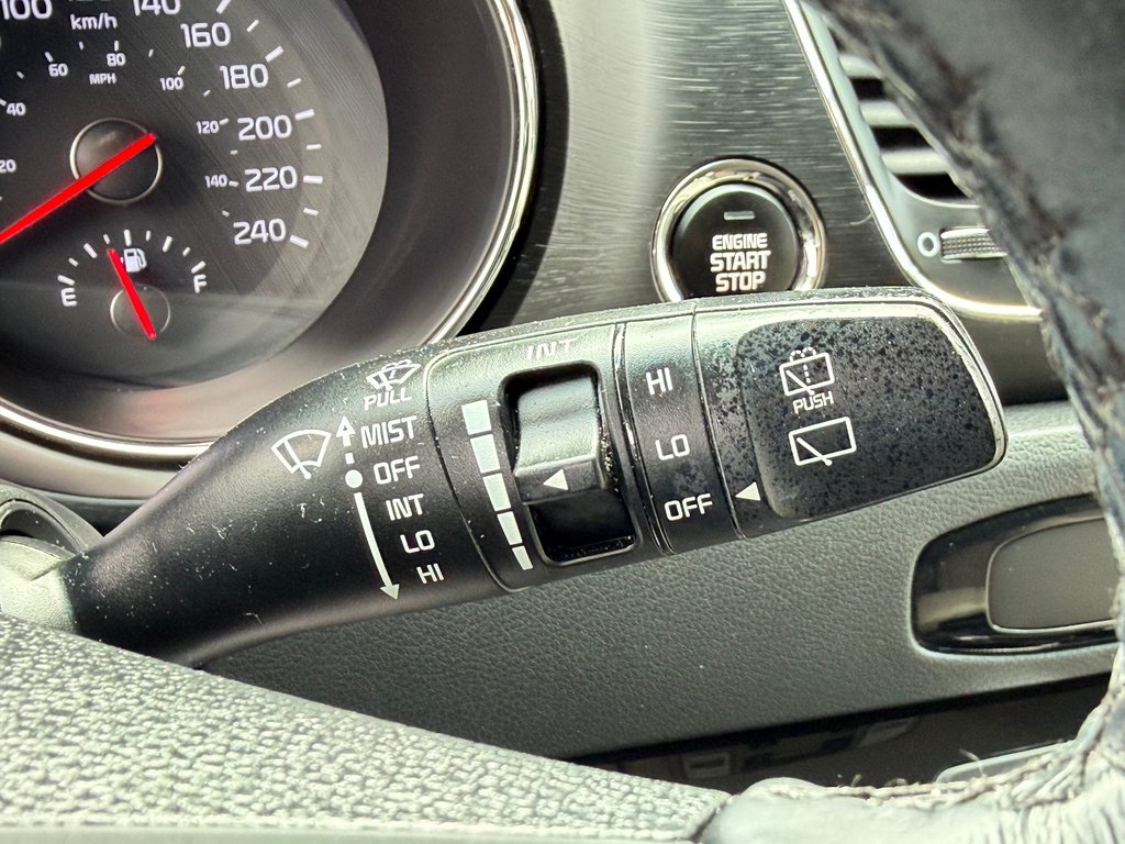 2020 Kia Sedona LX+ / TRÈS BAS KILOS / V6 / 8 PASSAGERS WOW ! / in Thetford Mines, Quebec - 36 - w1024h768px