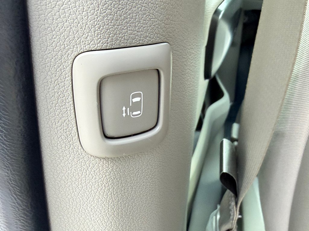 2020 Kia Sedona LX+ / TRÈS BAS KILOS / V6 / 8 PASSAGERS WOW ! / in Thetford Mines, Quebec - 53 - w1024h768px