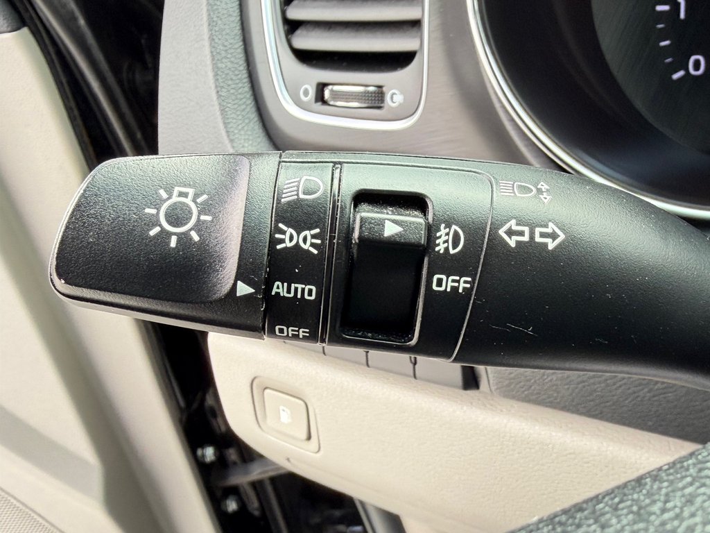 2020 Kia Sedona LX+ / TRÈS BAS KILOS / V6 / 8 PASSAGERS WOW ! / in Thetford Mines, Quebec - 34 - w1024h768px