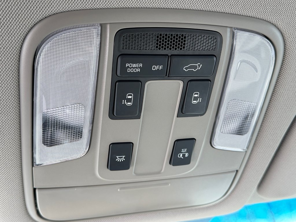 2020 Kia Sedona LX+ / TRÈS BAS KILOS / V6 / 8 PASSAGERS WOW ! / in Thetford Mines, Quebec - 51 - w1024h768px