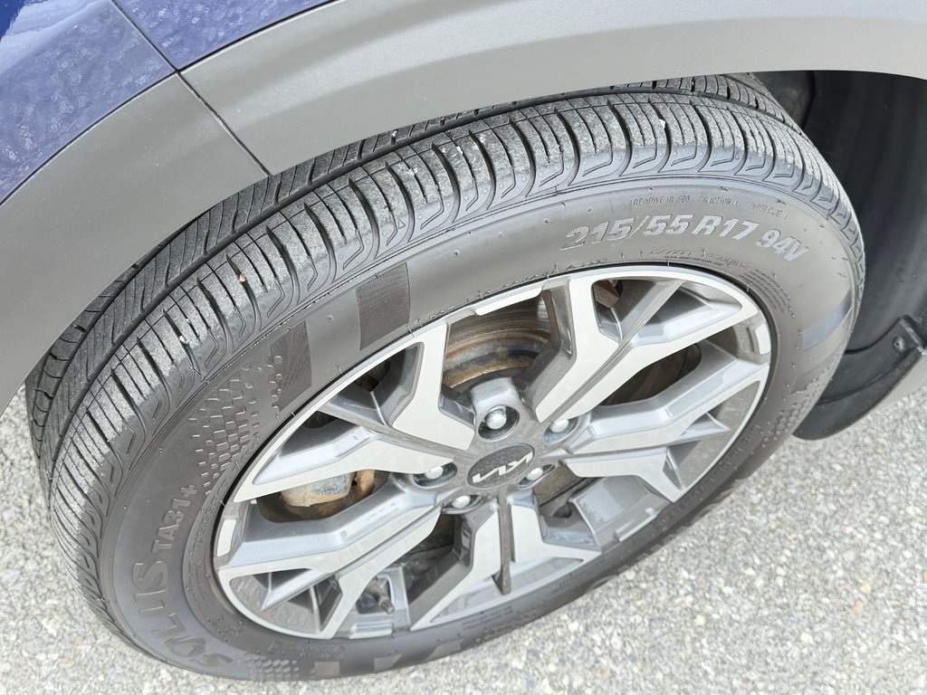 Kia Seltos EX PREMIUM AWD / 41.000KM / SIÈGE CLIMATISÉ ET + / 2023 à Thetford Mines, Québec - 14 - w1024h768px