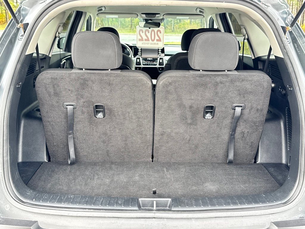 Kia Sorento X-LINE AWD / GAR. FULL 28-11-28=140KM / SUPERBE VUS / 2022 à Thetford Mines, Québec - 59 - w1024h768px