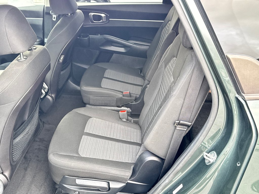 Kia Sorento X-LINE AWD / GAR. FULL 28-11-28=140KM / SUPERBE VUS / 2022 à Thetford Mines, Québec - 56 - w1024h768px