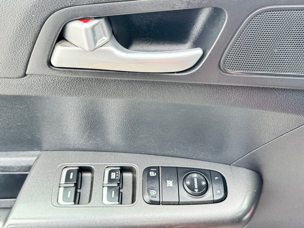 Kia Sportage LX FWD / PRIX IMBATTABLE / GARANTIE KIA FULL 30-03-26=100KM / 2021 à Thetford Mines, Québec - 25 - w1024h768px