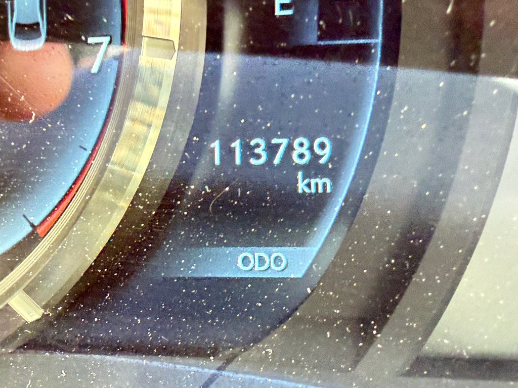 2017 Lexus IS 300 in Thetford Mines, Quebec - 40 - w1024h768px