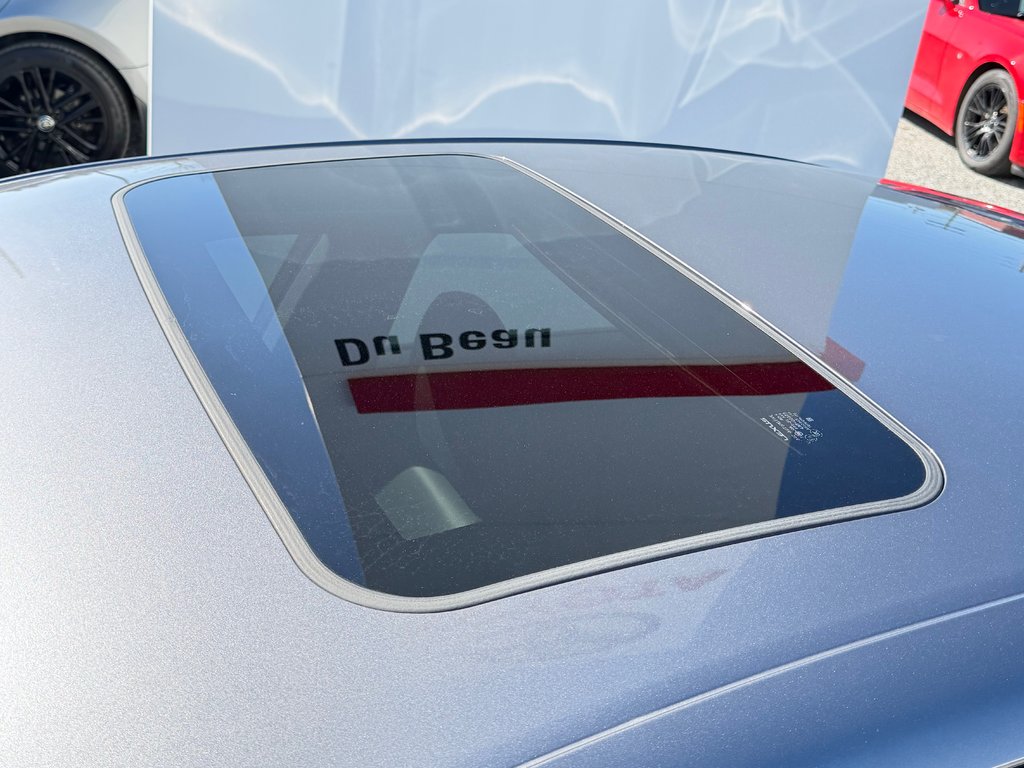 2017 Lexus IS 300 in Thetford Mines, Quebec - 18 - w1024h768px