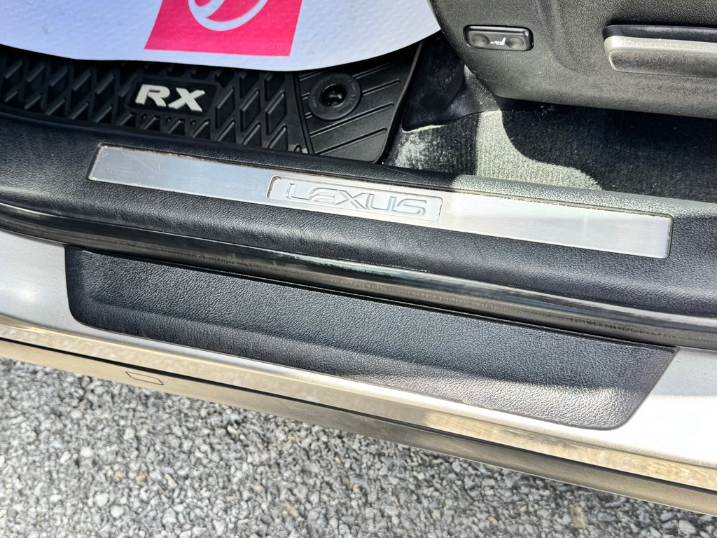 Lexus RX 450h / HYBRIDE / INSPECTÉ / IMPECCABLE / 2020 à Thetford Mines, Québec - 33 - w1024h768px