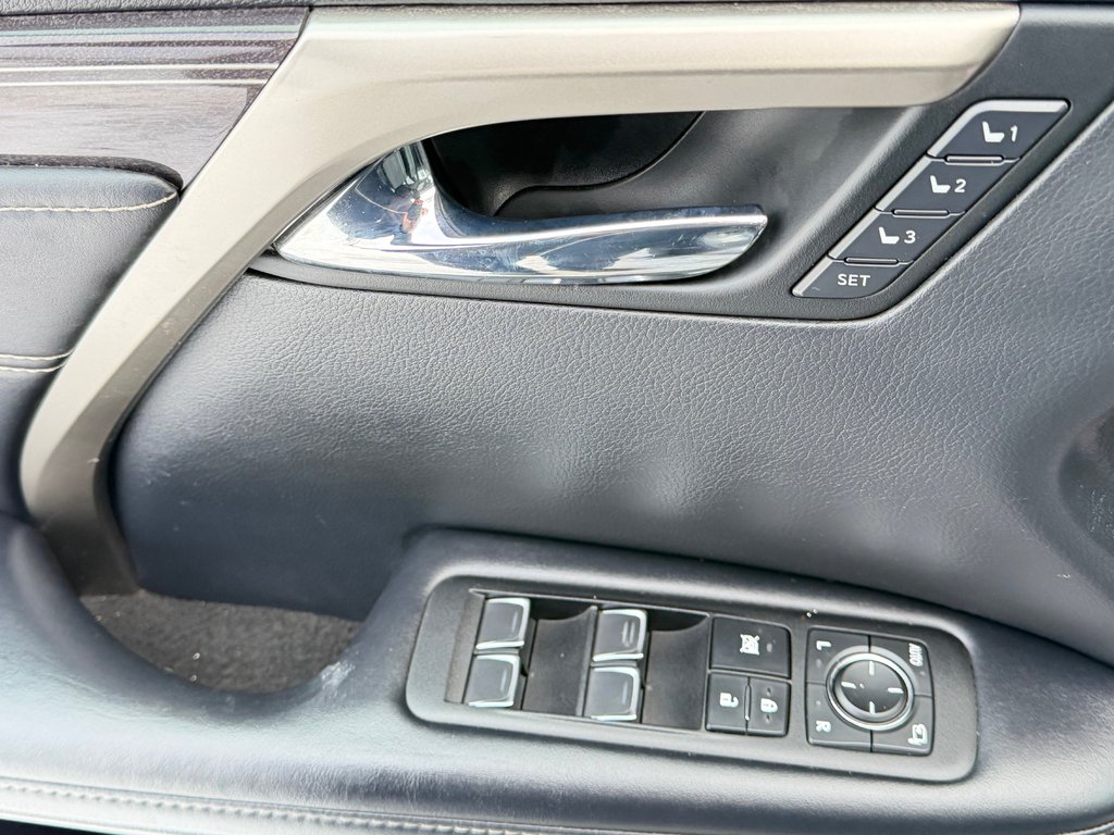 2022 Lexus RX 450h / GAR. FULL 16-03-26=100KM LEXUS / PRIX in Thetford Mines, Quebec - 36 - w1024h768px