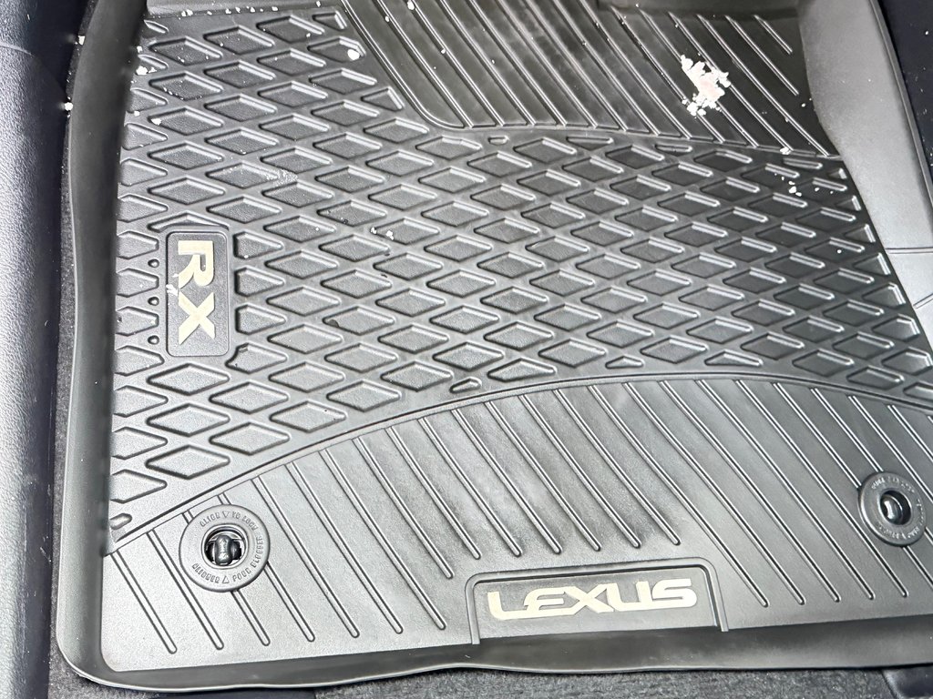 2022 Lexus RX 450h / GAR. FULL 16-03-26=100KM LEXUS / PRIX in Thetford Mines, Quebec - 47 - w1024h768px