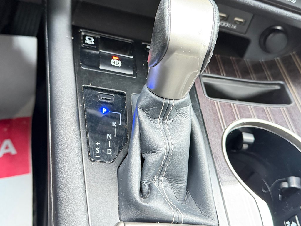 2022 Lexus RX 450h / GAR. FULL 16-03-26=100KM LEXUS / PRIX in Thetford Mines, Quebec - 61 - w1024h768px