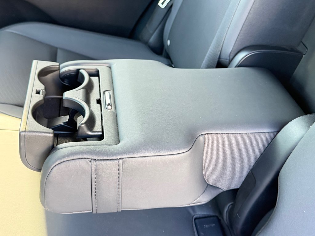 2024 Lexus RX 350 / PREMIUM / COMME NEUF / AWD / GARANTIE LEXUS 30-05-30=110km / in Thetford Mines, Quebec - 68 - w1024h768px