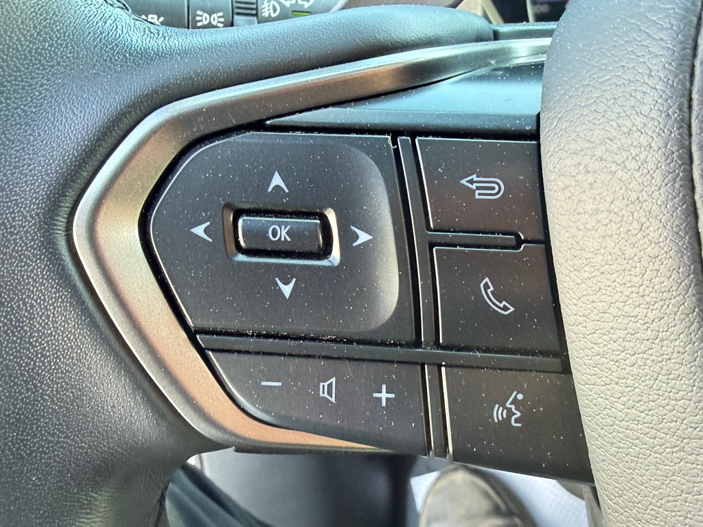 2024 Lexus RX 350 / PREMIUM / COMME NEUF / AWD / GARANTIE LEXUS 30-05-30=110km / in Thetford Mines, Quebec - 42 - w1024h768px