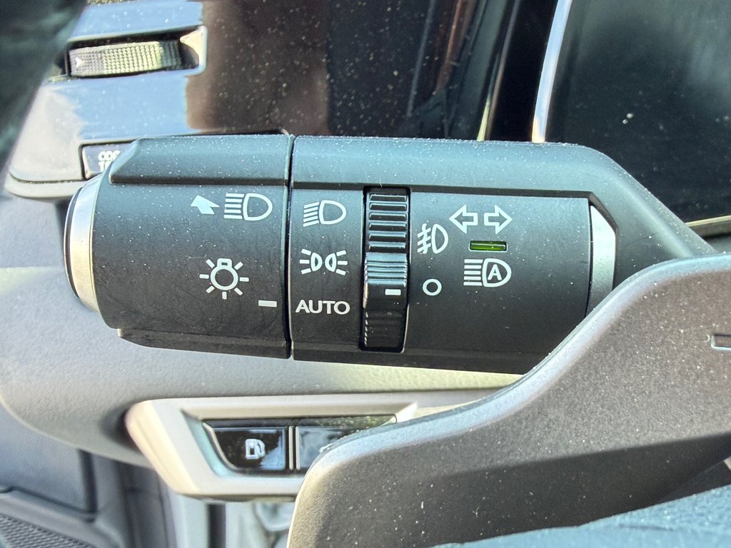 2024 Lexus RX 350 / PREMIUM / COMME NEUF / AWD / GARANTIE LEXUS 30-05-30=110km / in Thetford Mines, Quebec - 43 - w1024h768px