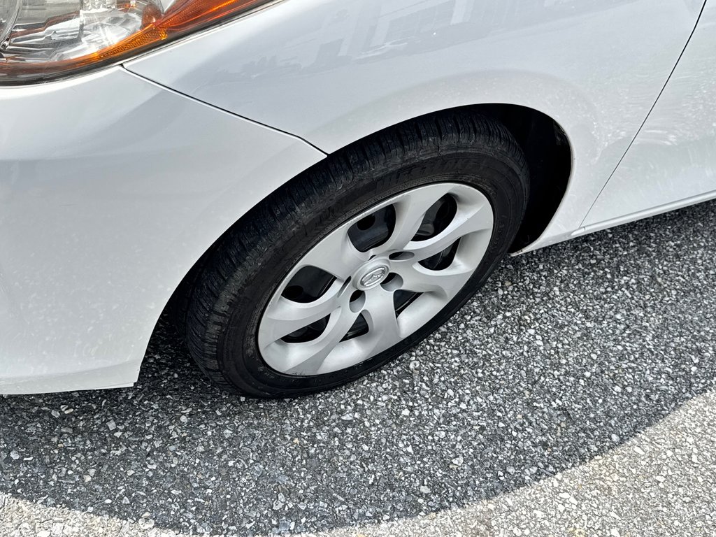 Mazda 3 GX / AUTOM / 45.000KM SEULEMENT / ÉTAT NEUF / 2013 à Thetford Mines, Québec - 14 - w1024h768px