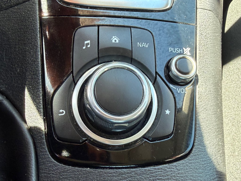 Mazda 3 GS / AUTOM / PARFAIT POUR ÉTUDIANTS / 2015 à Thetford Mines, Québec - 35 - w1024h768px