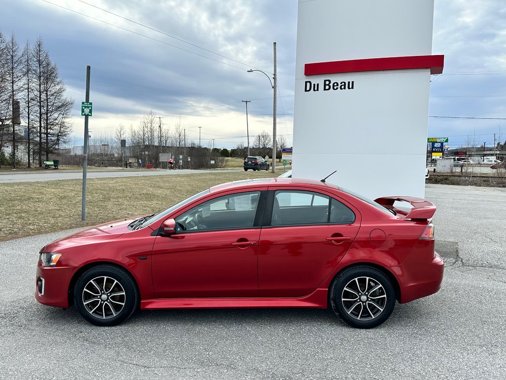 Mitsubishi Lancer MANUELLE / LIMITED / IDÉAL ÉTUDIANTS / FINANCEMENT DISPONIBLE / 2017 à Thetford Mines, Québec - 9 - w1024h768px