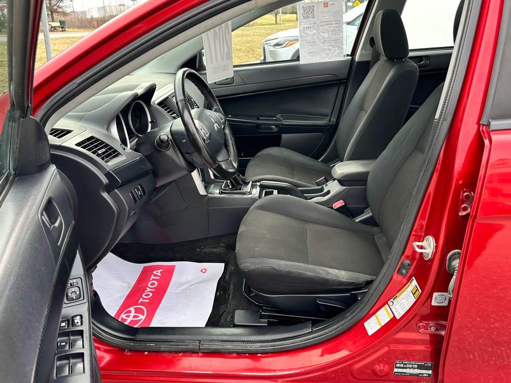Mitsubishi Lancer MANUELLE / LIMITED / IDÉAL ÉTUDIANTS / FINANCEMENT DISPONIBLE / 2017 à Thetford Mines, Québec - 21 - w1024h768px