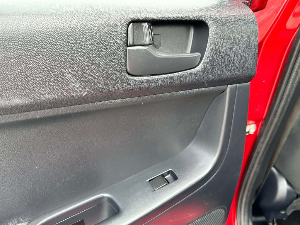 Mitsubishi Lancer MANUELLE / LIMITED / IDÉAL ÉTUDIANTS / FINANCEMENT DISPONIBLE / 2017 à Thetford Mines, Québec - 36 - w1024h768px