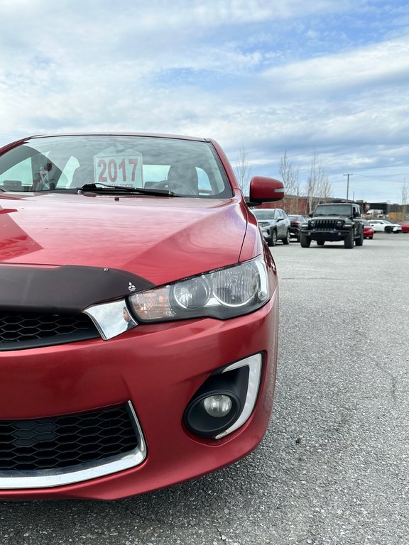 Mitsubishi Lancer MANUELLE / LIMITED / IDÉAL ÉTUDIANTS / FINANCEMENT DISPONIBLE / 2017 à Thetford Mines, Québec - 10 - w1024h768px