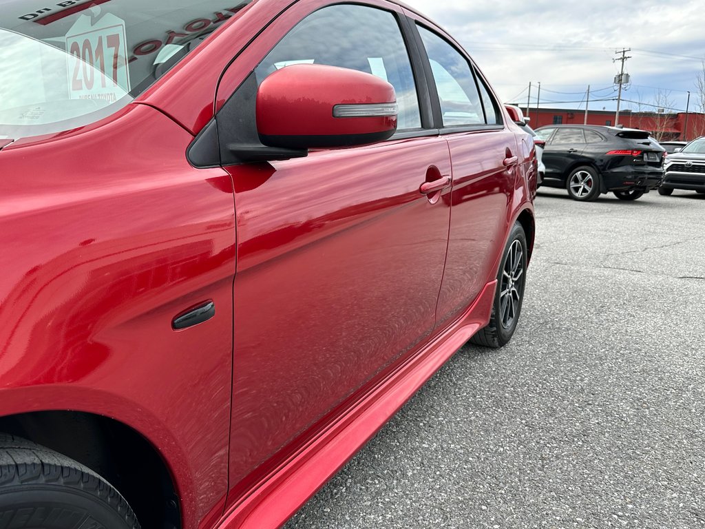 Mitsubishi Lancer MANUELLE / LIMITED / IDÉAL ÉTUDIANTS / FINANCEMENT DISPONIBLE / 2017 à Thetford Mines, Québec - 15 - w1024h768px