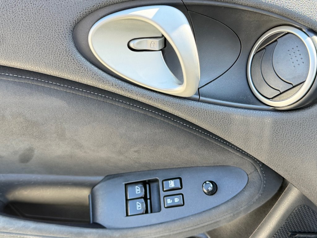 Nissan 370Z TOURING / 59,500KM /AUTOM / SHOWROOM !!!!!! / 2012 à Thetford Mines, Québec - 25 - w1024h768px