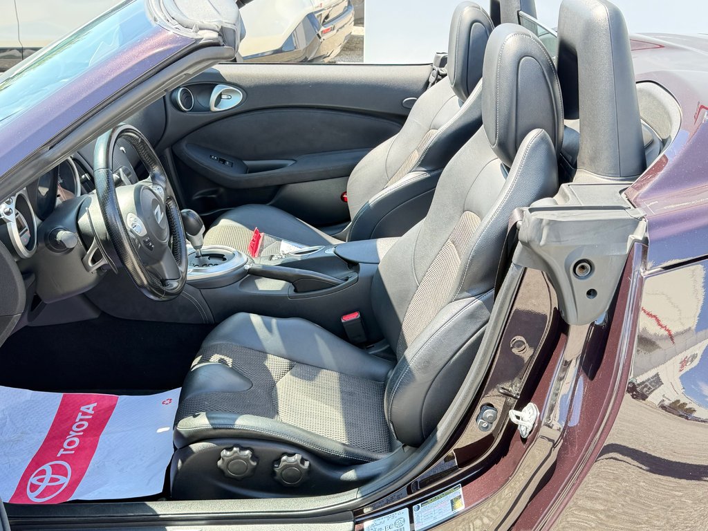Nissan 370Z TOURING / 59,500KM /AUTOM / SHOWROOM !!!!!! / 2012 à Thetford Mines, Québec - 27 - w1024h768px