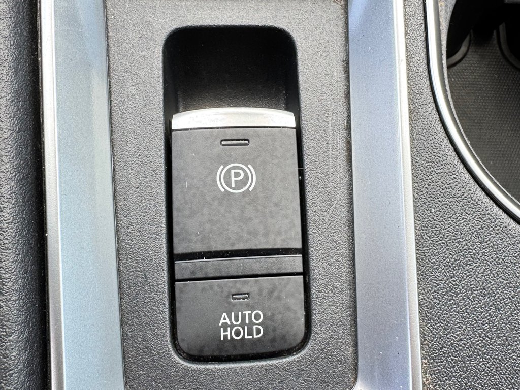 Nissan Altima SV / AWD / UNE AWD A UNE FRACTION D' UNE NEUVE / 2019 à Thetford Mines, Québec - 50 - w1024h768px