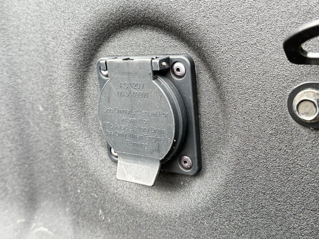 Nissan Frontier SV 4X4 / CREW CAB / TRÈS BAS KILOS / 2022 à Thetford Mines, Québec - 59 - w1024h768px