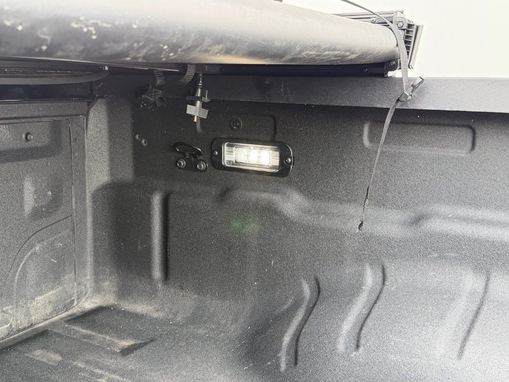 Nissan Frontier SV 4X4 / CREW CAB / TRÈS BAS KILOS / 2022 à Thetford Mines, Québec - 58 - w1024h768px