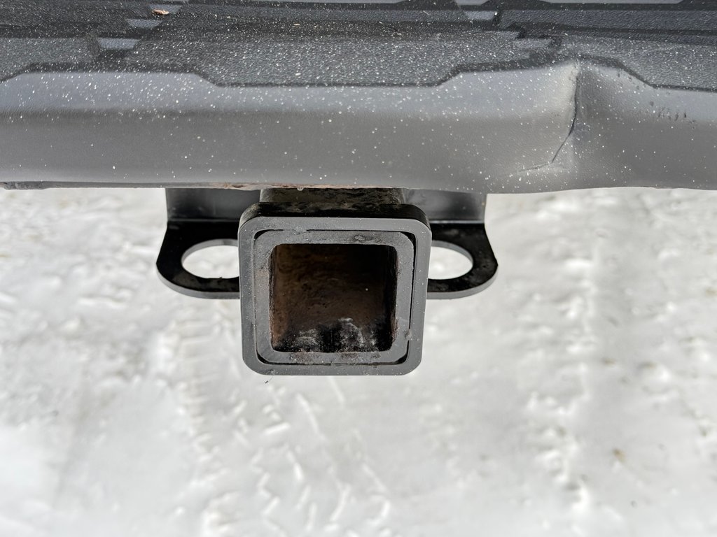 Nissan Frontier SV 4X4 / CREW CAB / TRÈS BAS KILOS / 2022 à Thetford Mines, Québec - 22 - w1024h768px