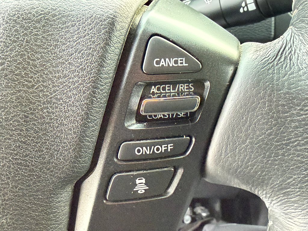 Nissan Frontier SV 4X4 / CREW CAB / TRÈS BAS KILOS / 2022 à Thetford Mines, Québec - 34 - w1024h768px