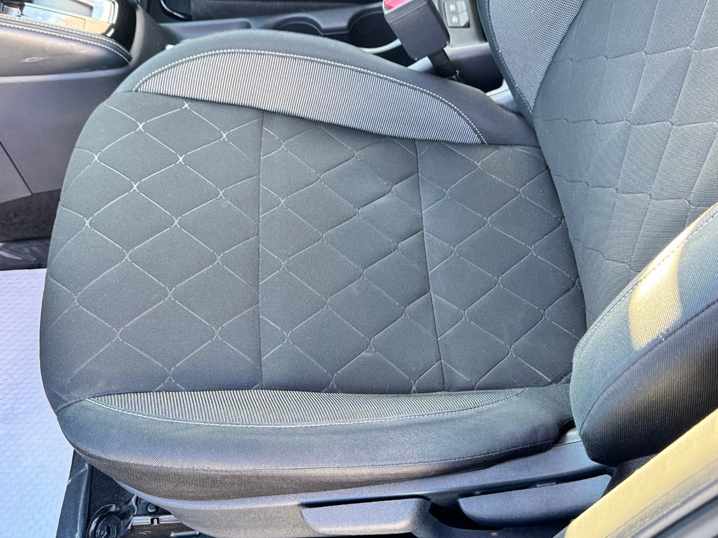 2019 Nissan Kicks SV FWD / BAS KILOS / LA MOINS CHER SUR LE MARCHÉ / in Thetford Mines, Quebec - 28 - w1024h768px