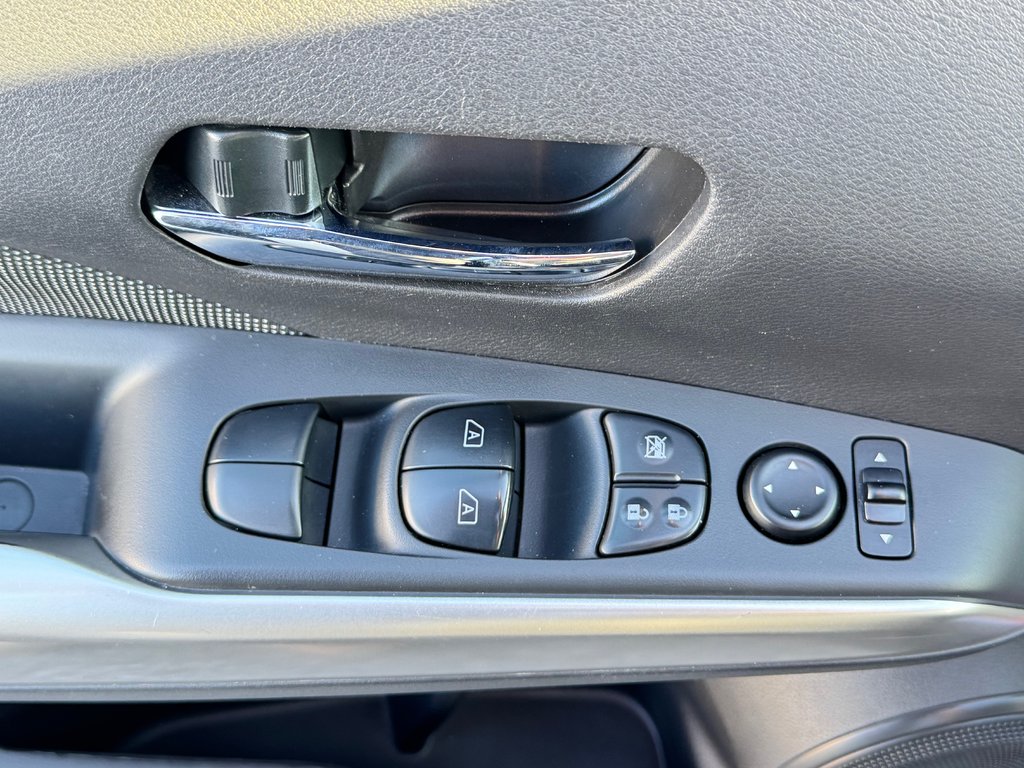 2019 Nissan Kicks SV FWD / BAS KILOS / LA MOINS CHER SUR LE MARCHÉ / in Thetford Mines, Quebec - 24 - w1024h768px