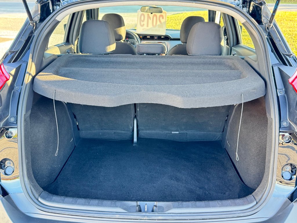 2019 Nissan Kicks SV FWD / BAS KILOS / LA MOINS CHER SUR LE MARCHÉ / in Thetford Mines, Quebec - 48 - w1024h768px