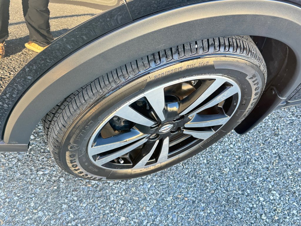 2019 Nissan Kicks SV FWD / BAS KILOS / LA MOINS CHER SUR LE MARCHÉ / in Thetford Mines, Quebec - 14 - w1024h768px