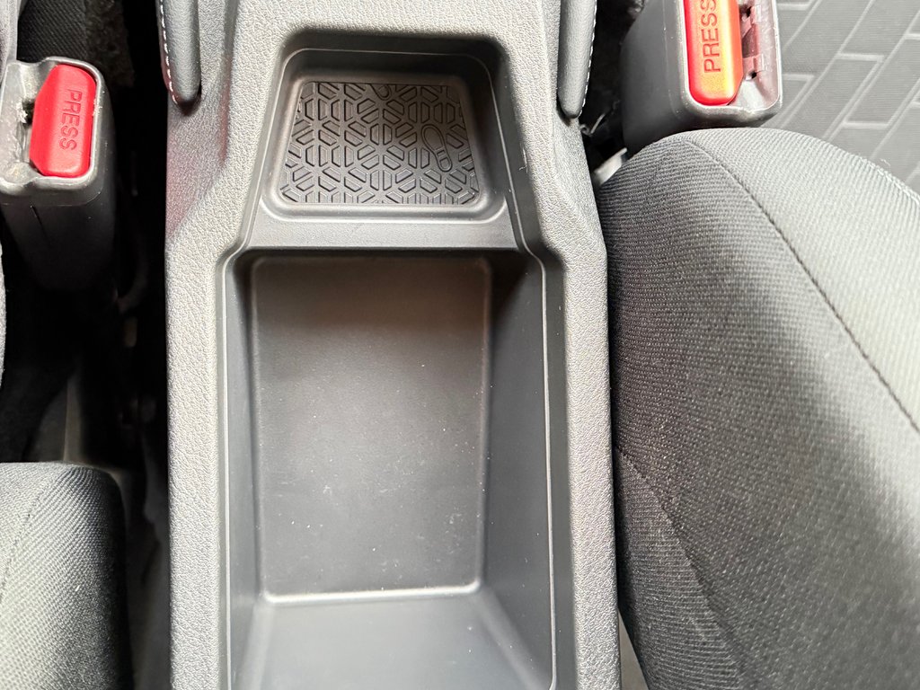 2024 Nissan Kicks SV / TRÈS BAS KILOS / PRIX IMBATTABLE / in Thetford Mines, Quebec - 42 - w1024h768px